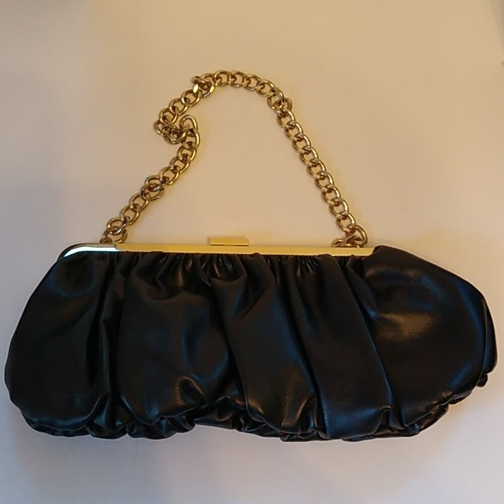 Metro 7 Black Foe Leather Balloon Clutch Purse